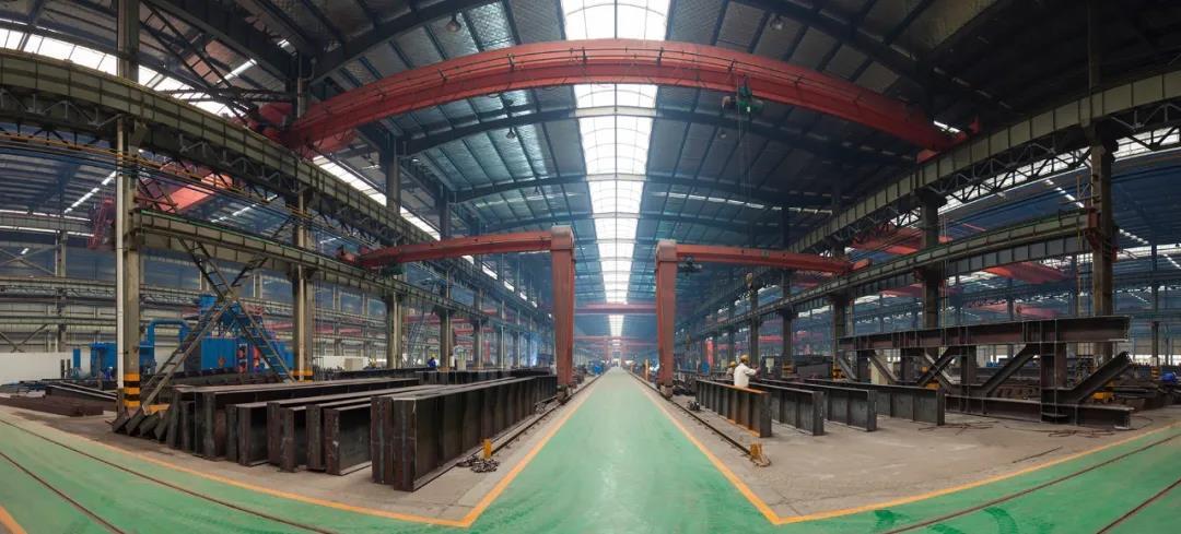 公司外景及车间内景中南钢构从建厂初期的钢结构工程专业承包三级资质
